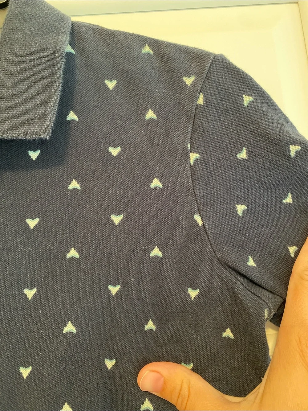 Old Navy subtle Sharktooth print polo